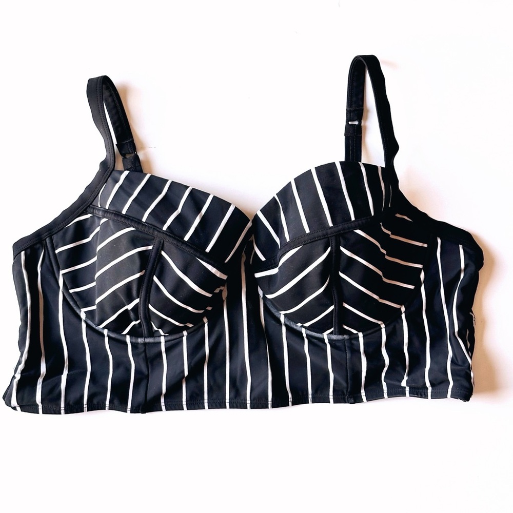 Torrid Plus Size 3 3X Black and White Striped Bikini Set Swim Suit - Picture 2 of 8